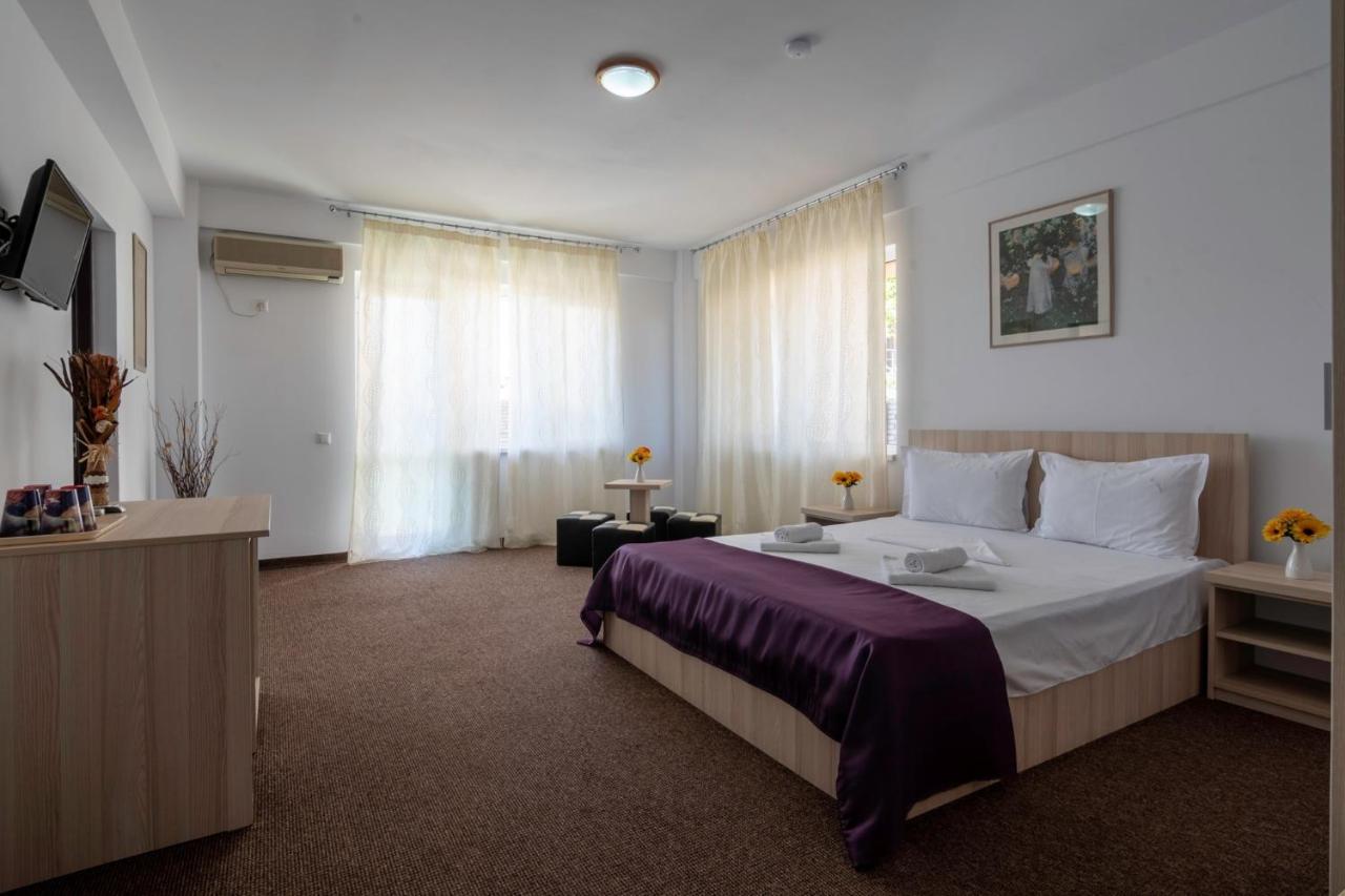 Casa El Greco Hotel Costinesti Buitenkant foto