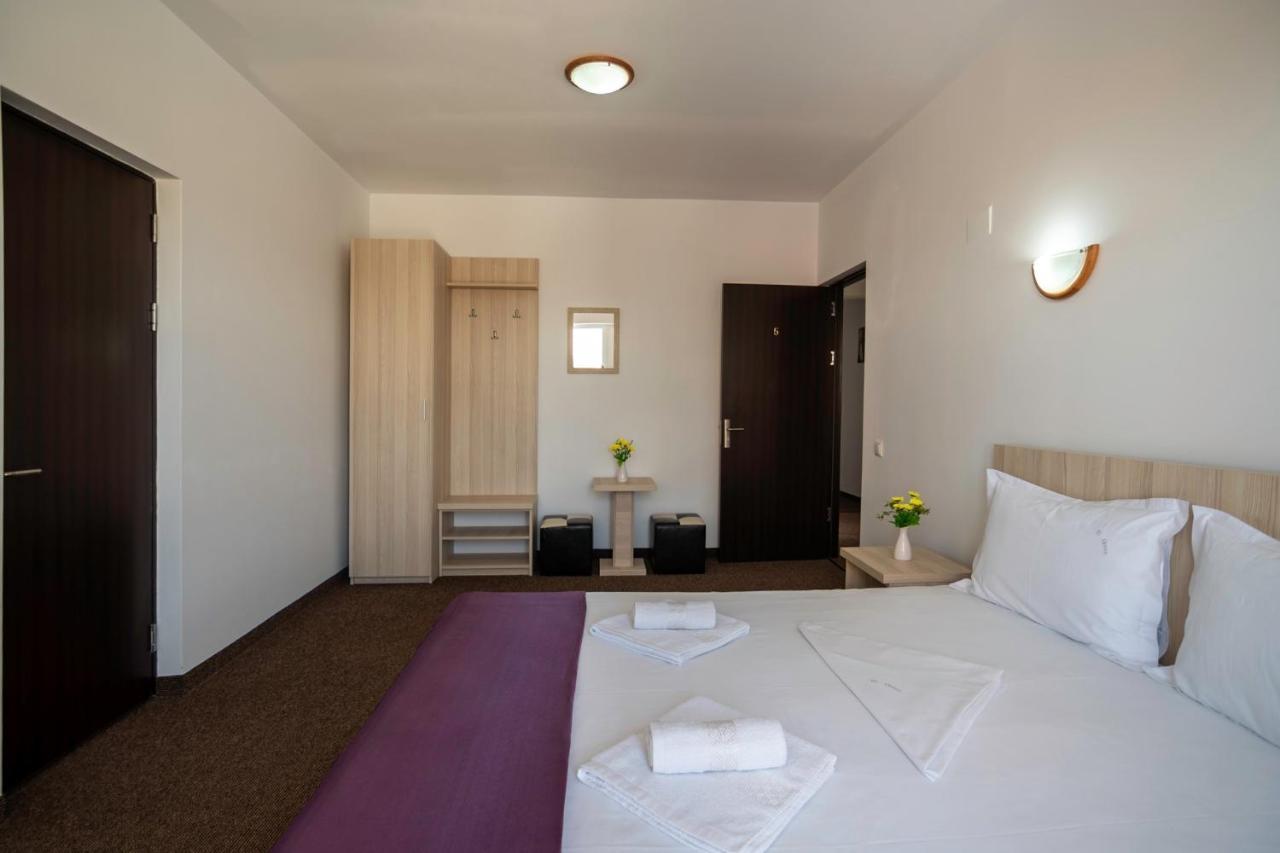 Casa El Greco Hotel Costinesti Buitenkant foto